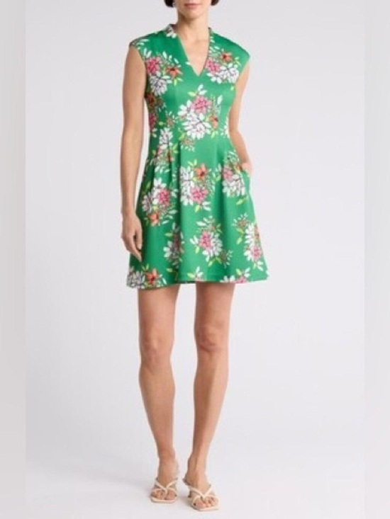 Vince Camuto Dresses & Skirts - Vince Camuto | Green Floral Sleeveless Mini Dress